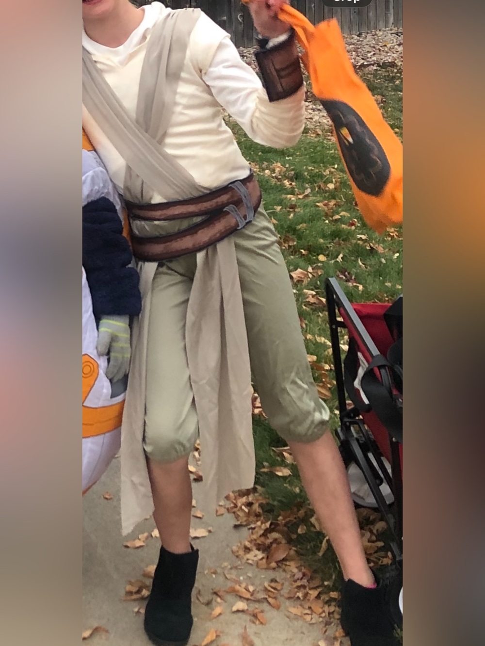 Rey Star Wars Cream and Olive Green Wrap-Front Jumpsuit Costume - Picture 4 of 4